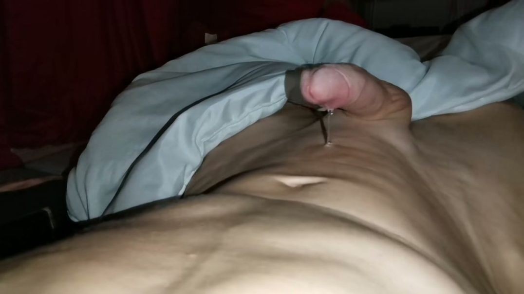 ⁣Dripping Precum and handsfree orgasm